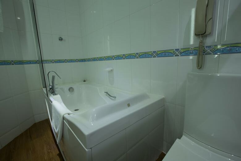 Best Western Premier Accra Airport Hotel