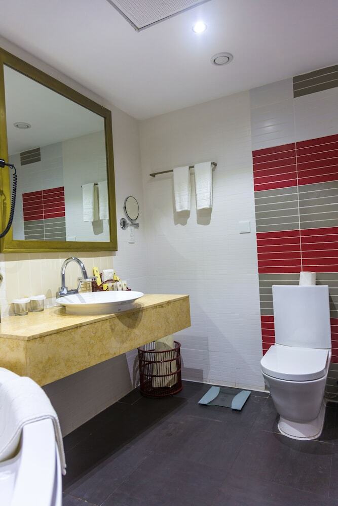 Best Western Premier Accra Airport Hotel