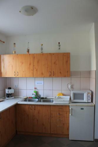 Hostal Peregi Vend�gh�z