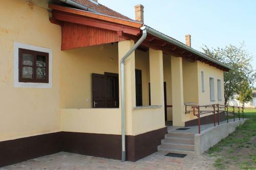 Hostal Peregi Vend�gh�z