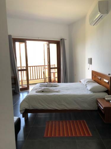 Demetriou Paradisos Hills Hotel