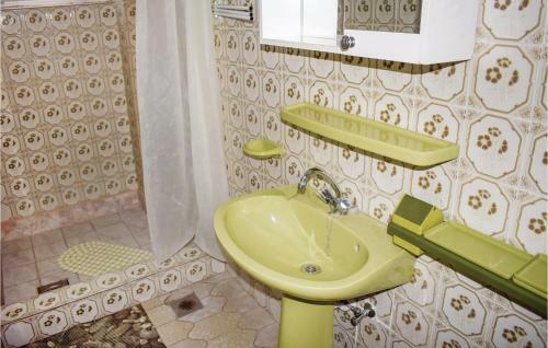 Holiday Home Almos U.-balatonber�ny