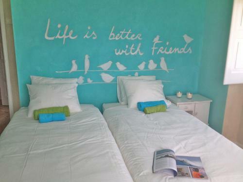 Albergue Chill In Ericeira Surf House
