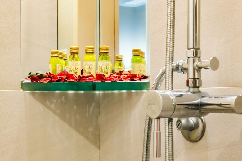 Pacific Business Hotel