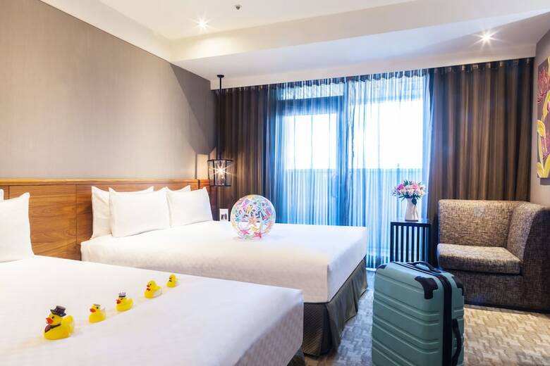 Pacific Business Hotel