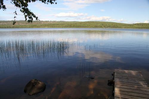 Puolukkamaan Pirtit Cottages
