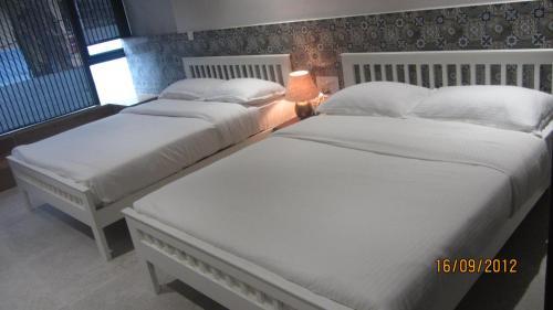 Hotel Sixteen Degrees North