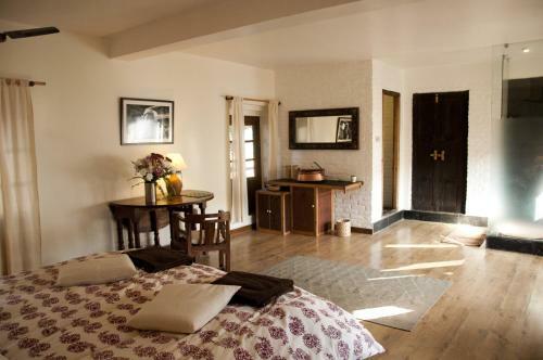 Hotel 3 Rooms By The Paulines