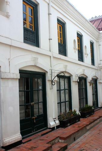 Hotel 3 Rooms By The Paulines
