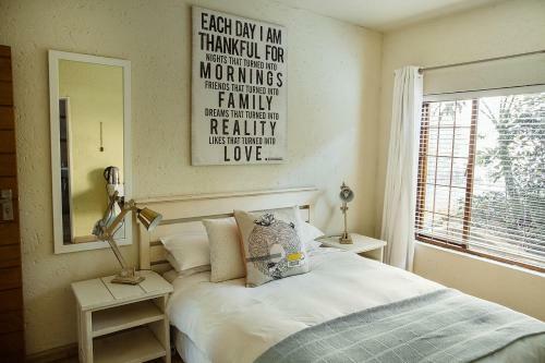 Bed & Breakfast 50 On Shepherd Boutique Guest House