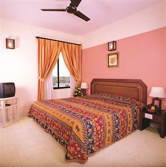 Aparthotel Riviera Suites
