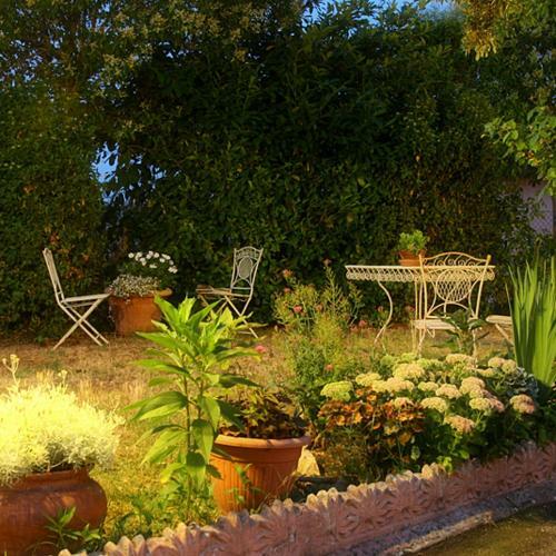 Hostal Pineta Country House