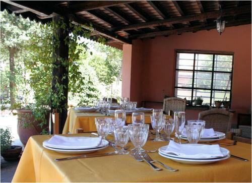 Hostal Pineta Country House