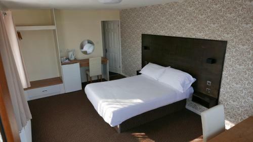 Hotel Warrens Village