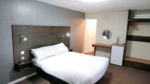 Hotel Warrens Village