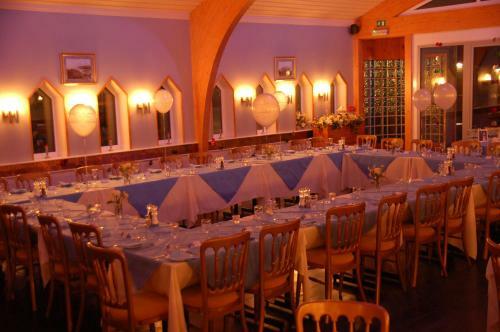 Hotel Warrens Village