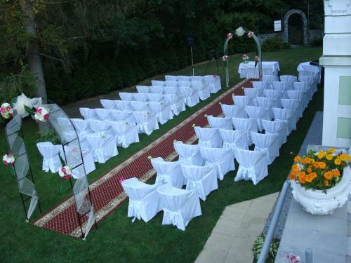 Hostal Penzi�n Zlat� Jele?