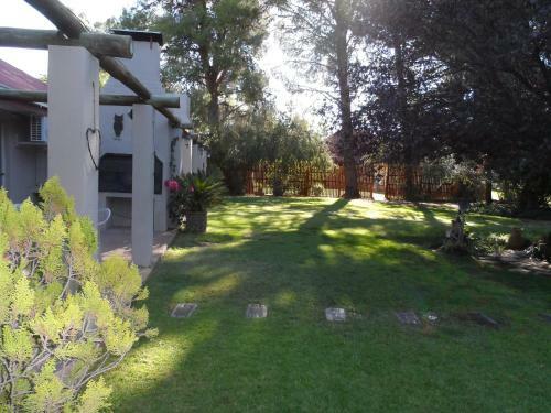 Hostal A Cherry Lane Self Catering And B&B