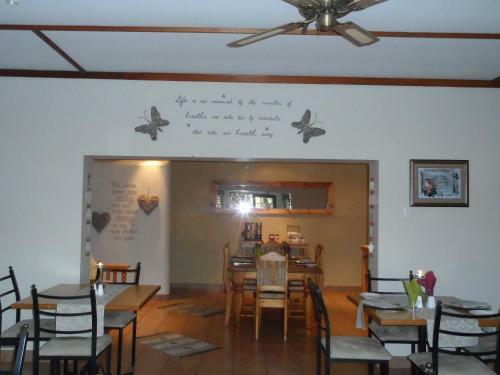 Hostal A Cherry Lane Self Catering And B&B