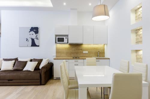 Center City Apartments - Jogailos