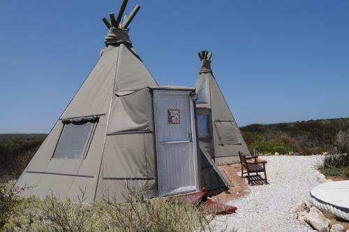 Hostal Farr Out Guest House