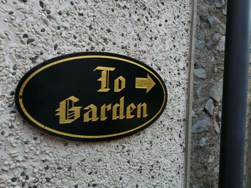 Hostal Townsend House Guest House