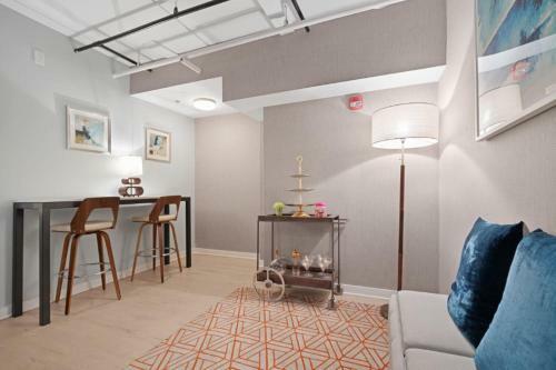 Gsa Luxury Apartments At The Monroe