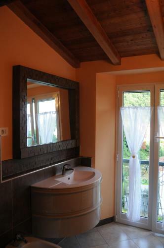 Bed And Breakfast Rivarola Al Tempo Dei Castelli