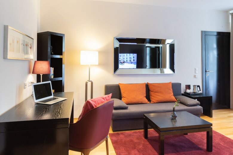 Aparthotel The Levante Laudon