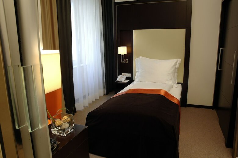Hotel The Levante Parliament