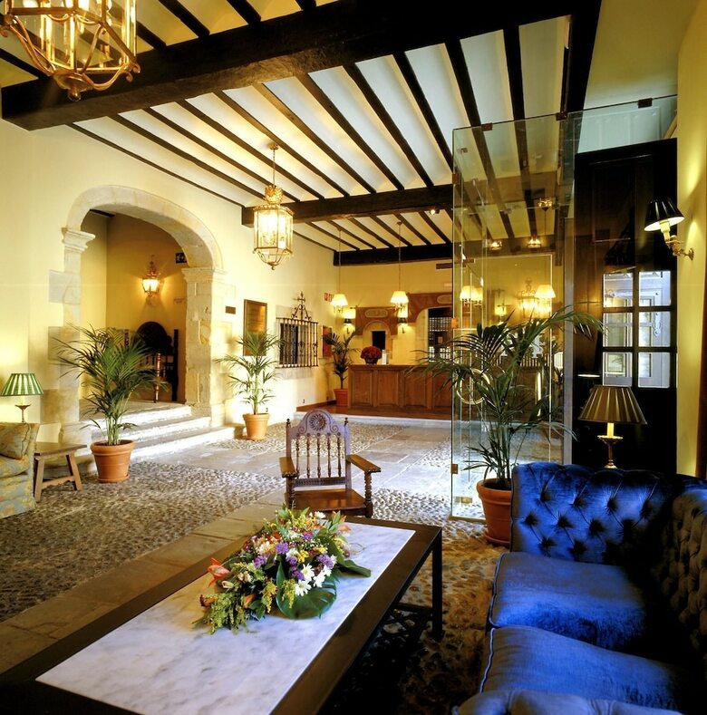 Hotel Parador De Santillana Gil Blas