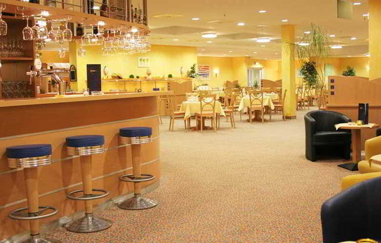 Andor Hotel Plaza