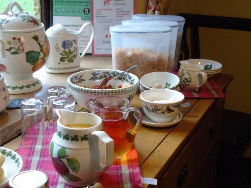 Agroturismo Pwllgwilym B & B