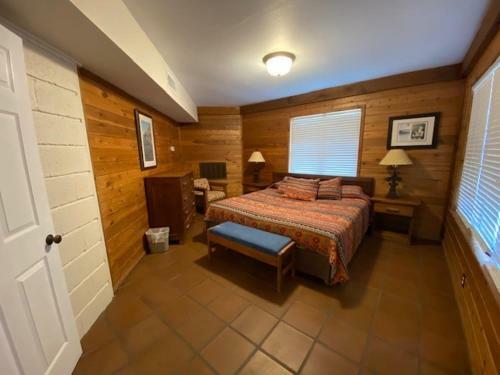 Hotel Flying L Guest Ranch