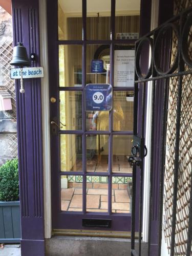 Hostal Sallyport Guest House