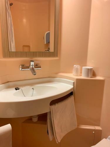Hotel Premiere Classe Marne La Vallee St Thibault Des Vignes