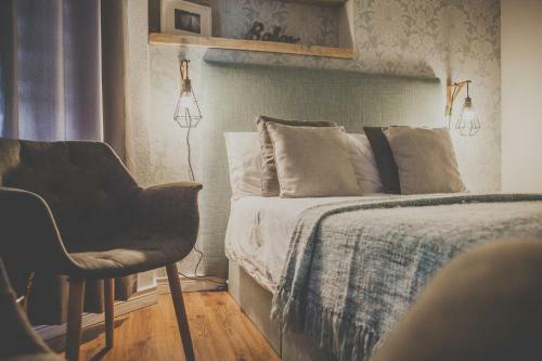 Bed & Breakfast Antique House