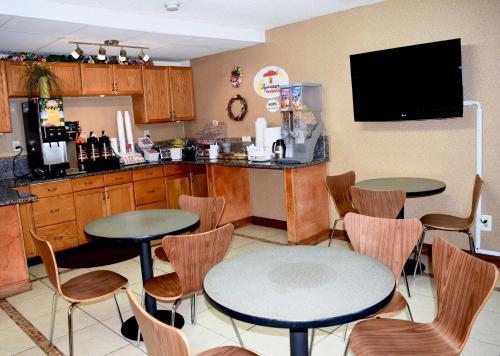 Hotel Super 8 Homewood