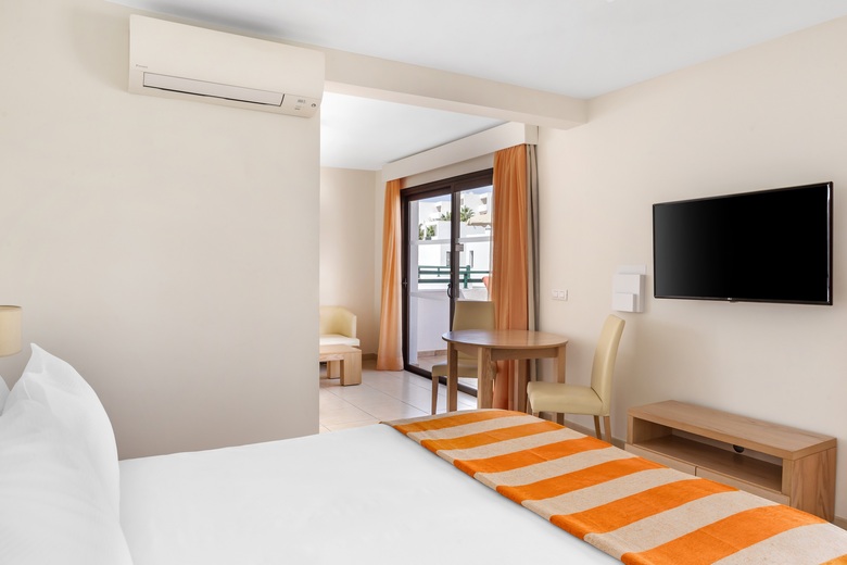 Apartamentos Sunset Bay Club