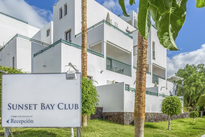 Apartamentos Sunset Bay Club