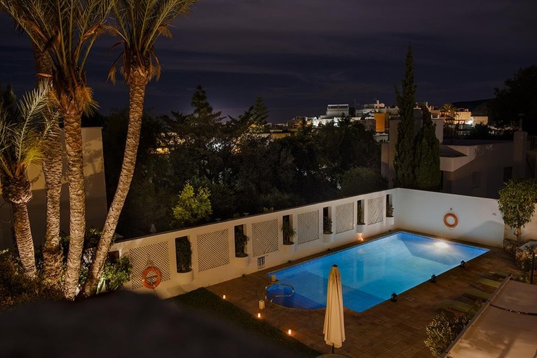 Hostal Mikasa Agua Amarga & Spa