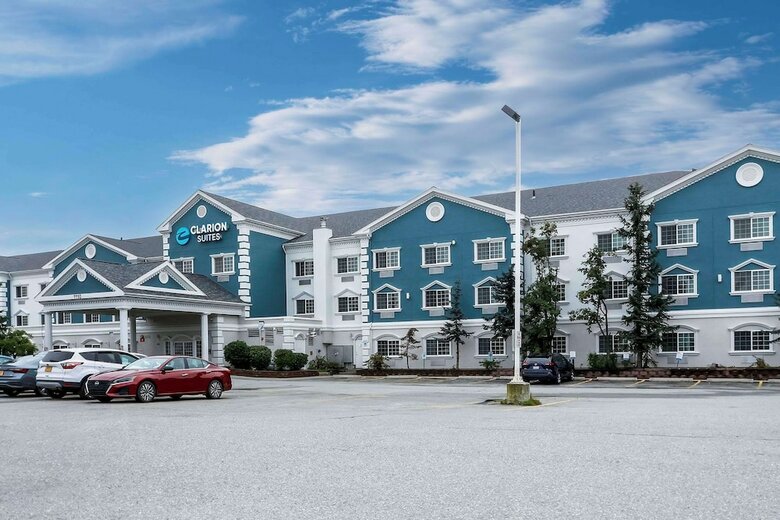 Hotel Clarion Suites Downtown Anchorage