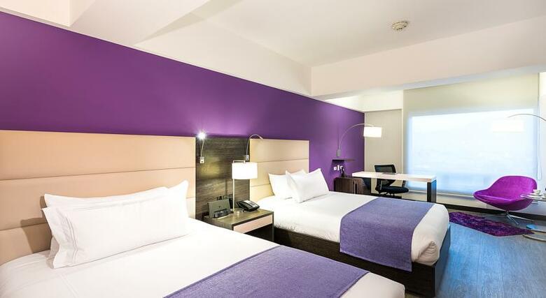 Hotel NH Bogot� Urban 26 Royal