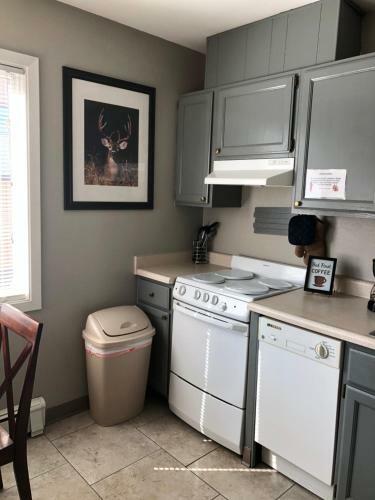 Hotel Anchorage Uptown Suites