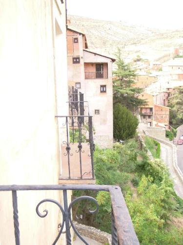 Albergue De Albarrac�n Rosa Br�os