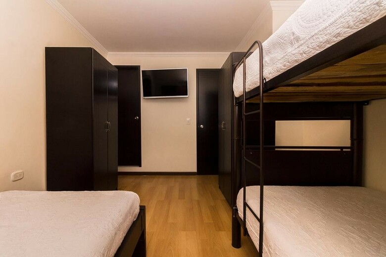 Hostal Alojate In Galer�as