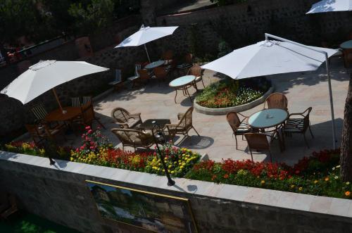 Hostal Tas Konak Hotel