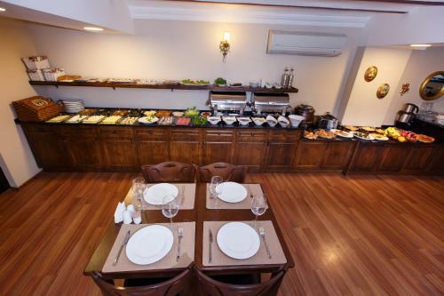 Hostal Tas Konak Hotel