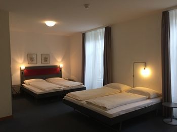 Hotel Metropole