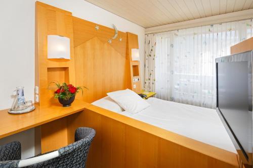 Stella Swiss Q Hotel
